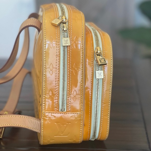 Louis Vuitton Vernis Backpack - Picture 8 of 12